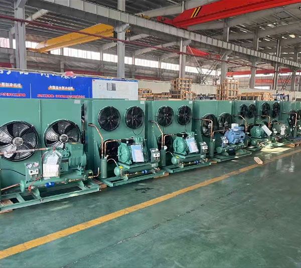 側出風風冷機組